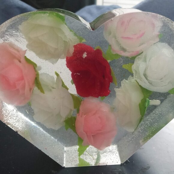 Handmade Rose Heart Sculpture - Picture 1 of 6
